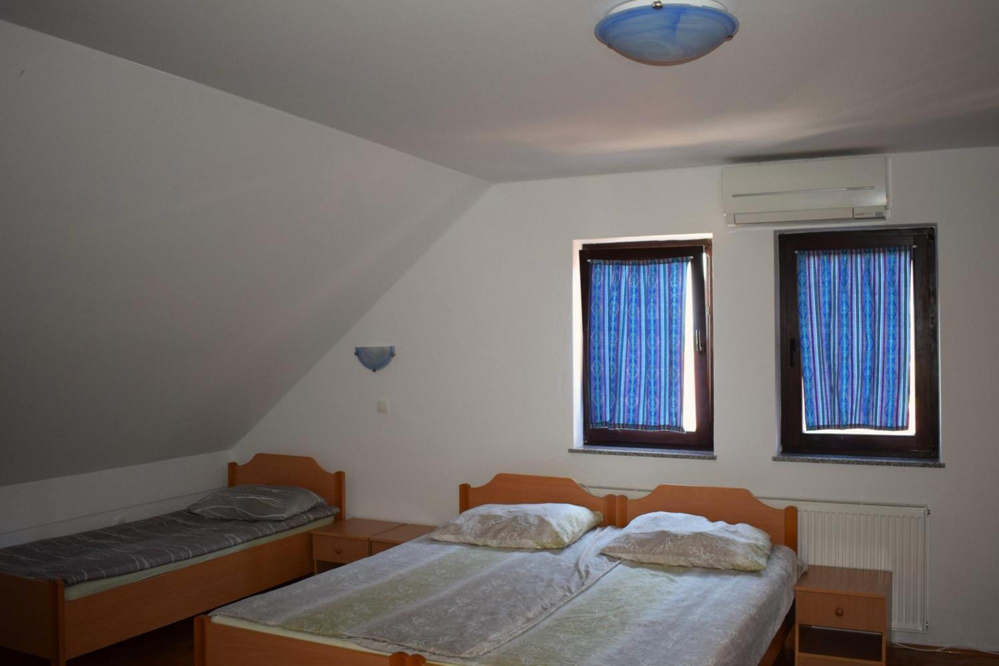 Farm Stay Zevnik Брежице Экстерьер фото