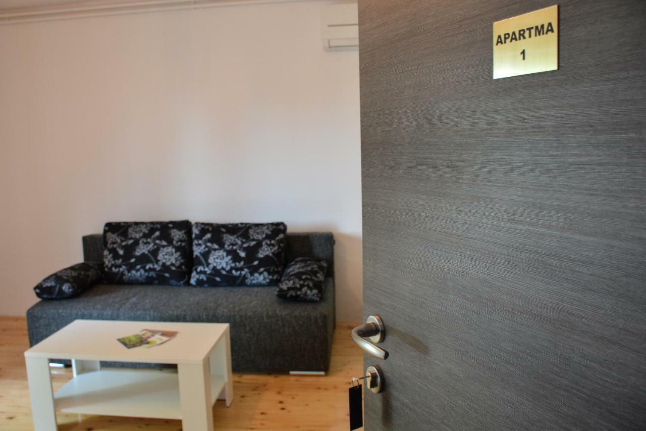 Farm Stay Zevnik Брежице Экстерьер фото