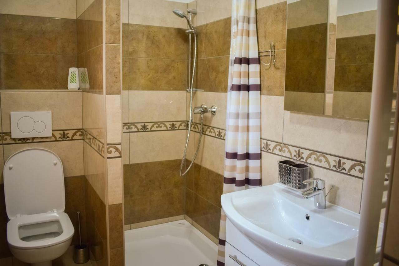 Farm Stay Zevnik Брежице Экстерьер фото