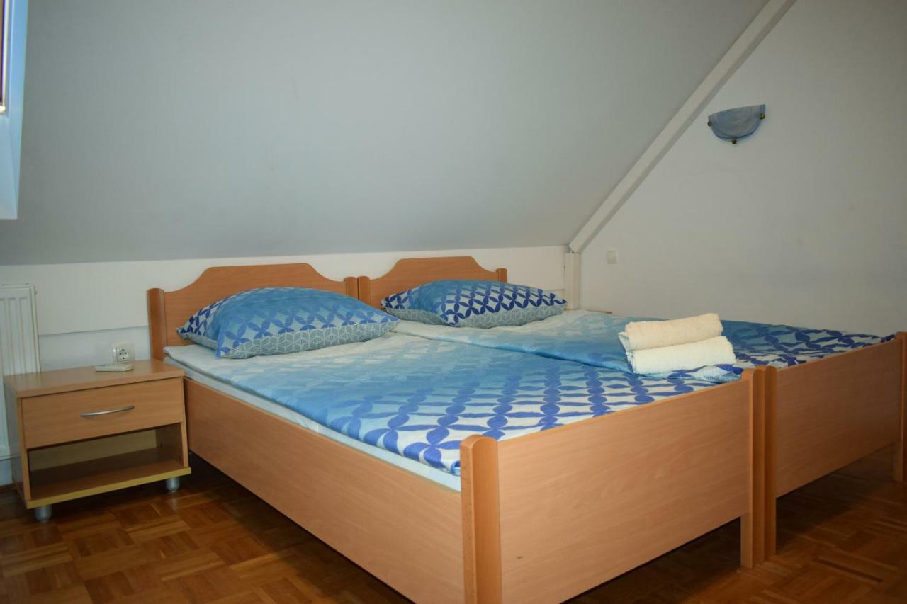 Farm Stay Zevnik Брежице Экстерьер фото